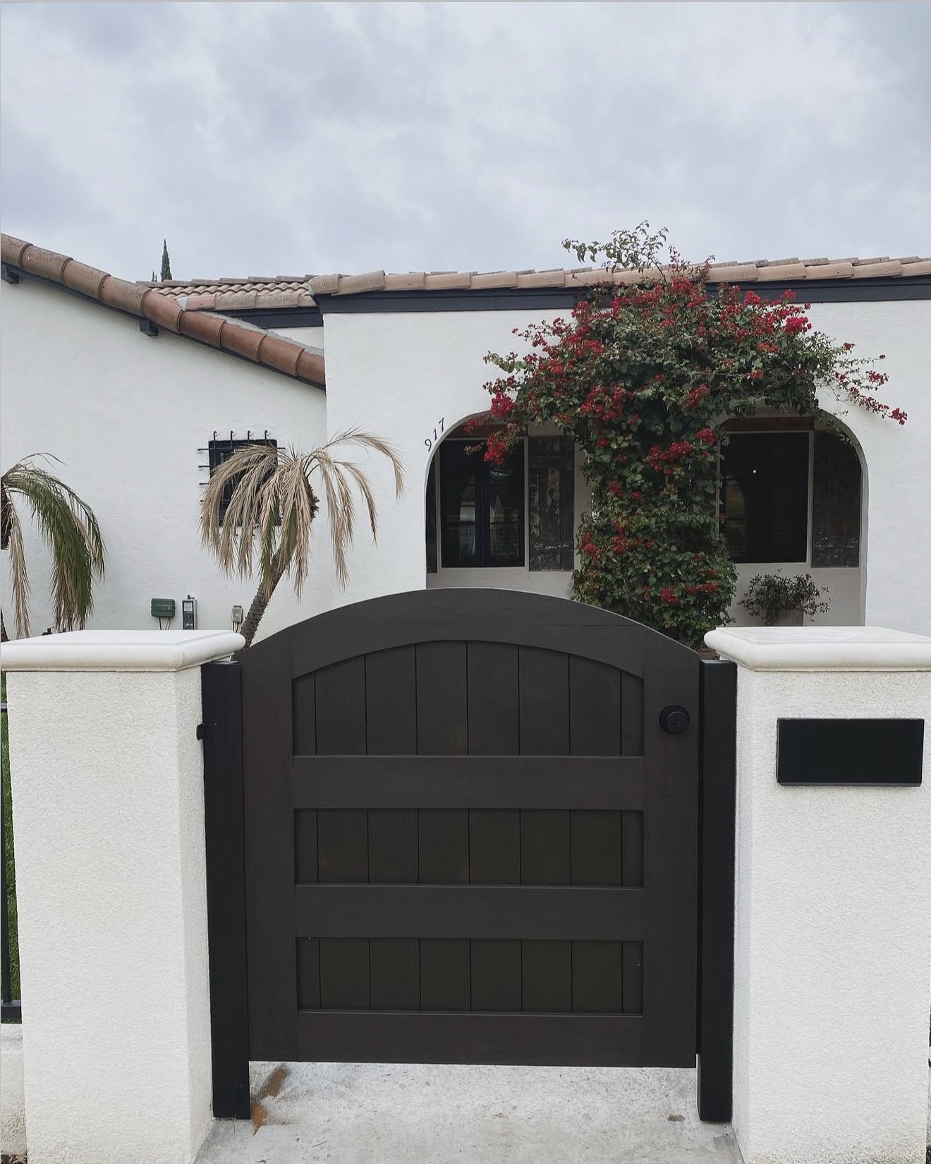 Vinyl Fence & Gate in Woodland Hills